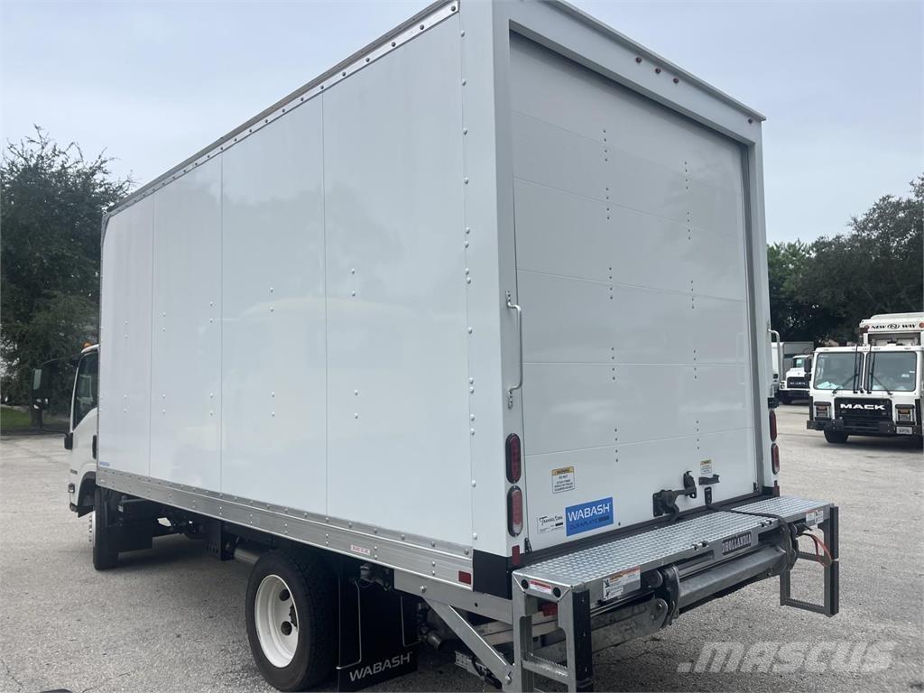 Isuzu NPR-1F304 キャブ付きシャーシ