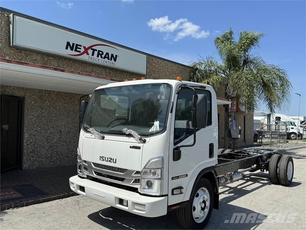 Isuzu NPR-1F404 ボックスボディー、ウイング、箱車