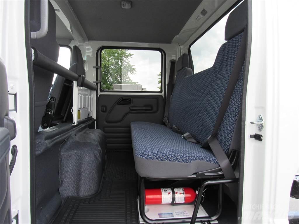 Isuzu NPR HD GAS キャブ付きシャーシ