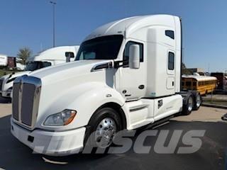 Kenworth T680 中古トラクターヘッド | トレーラーヘッド