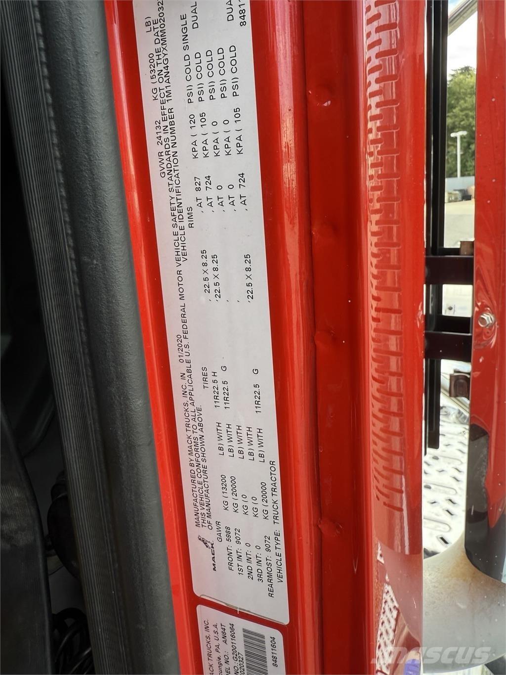 Mack AN64T 中古トラクターヘッド | トレーラーヘッド