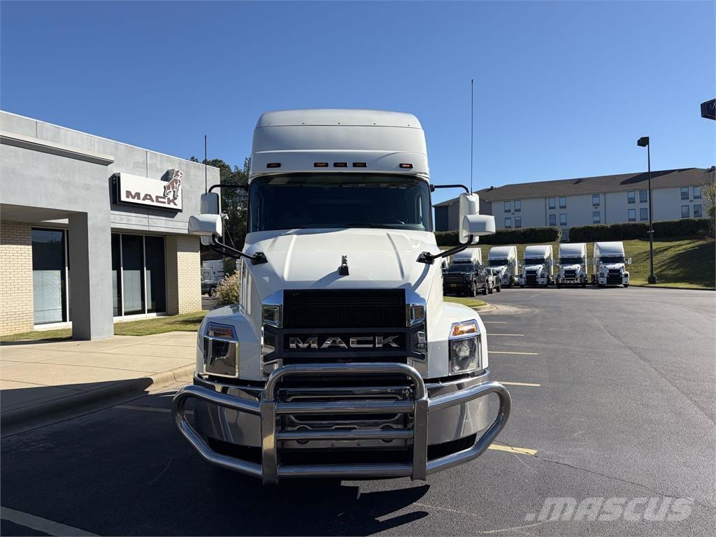 Mack AN64T 中古トラクターヘッド | トレーラーヘッド