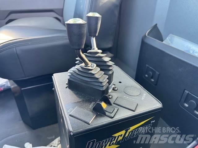 Mack GR64F その他トラック