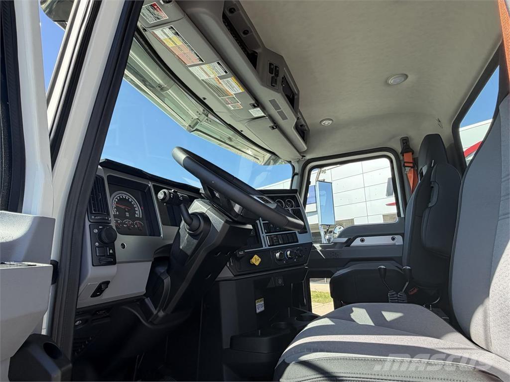 Mack GR64F その他トラック