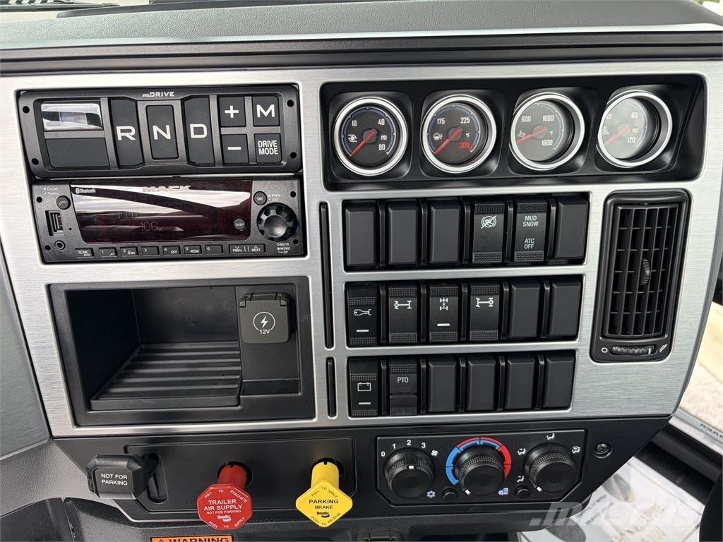 Mack GR64FT 中古トラクターヘッド | トレーラーヘッド