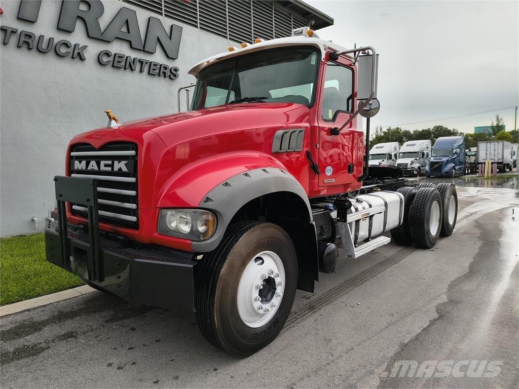 Mack GR64FT 中古トラクターヘッド | トレーラーヘッド