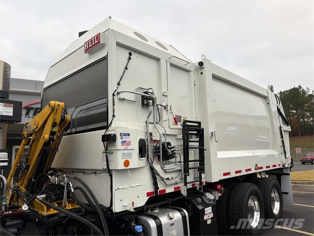 Mack LR64R その他トラック