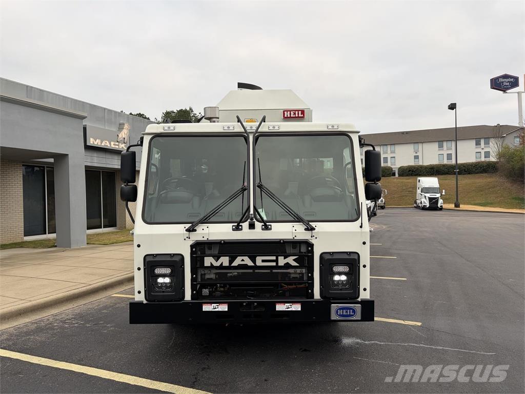 Mack LR64R その他トラック