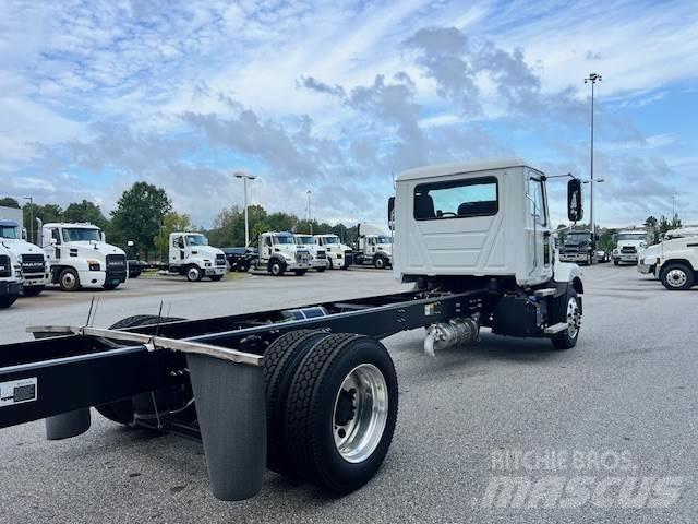 Mack MD6 42R キャブ付きシャーシ