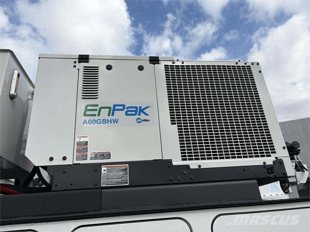 Mack MD6 42R その他トラック