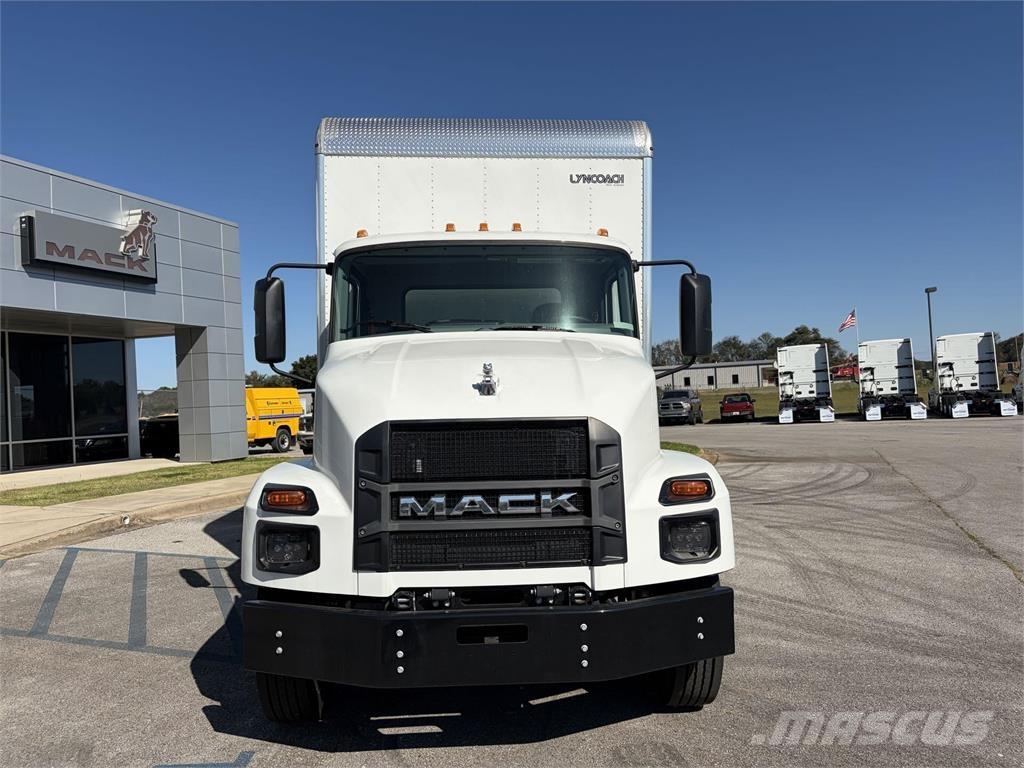 Mack MD6 42R ボックスボディー、ウイング、箱車