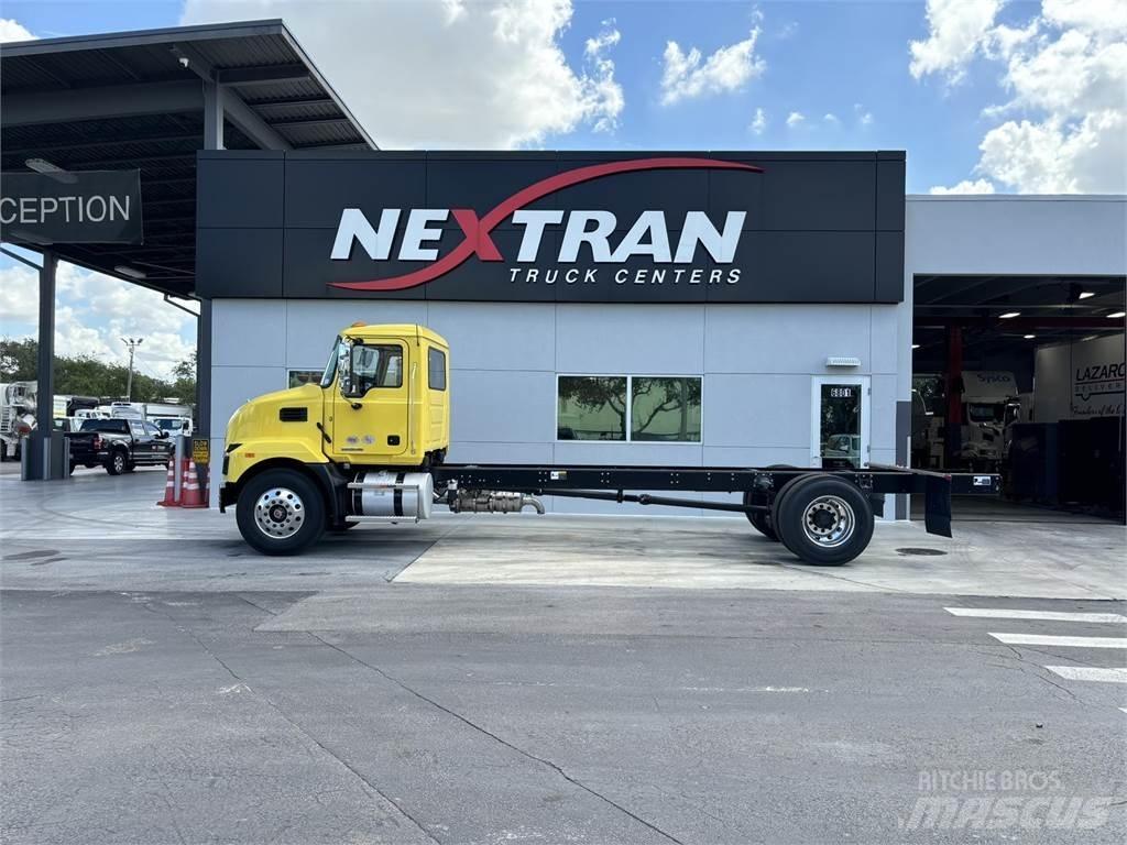 Mack MD7 42R 林業機械-その他