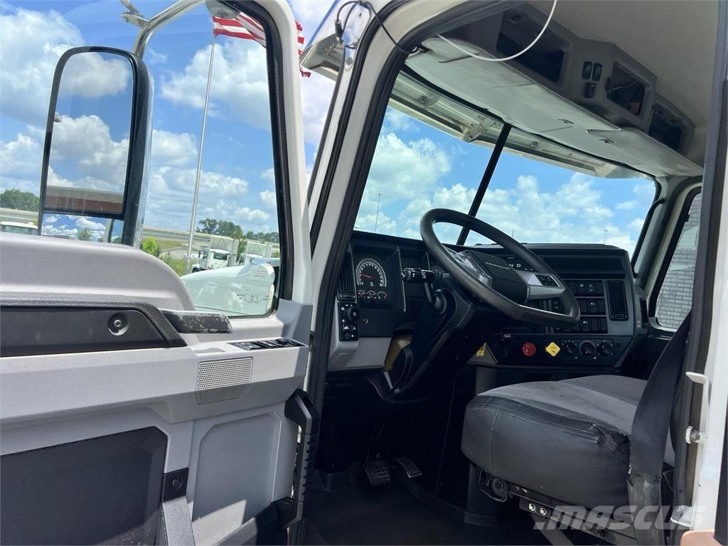 Mack PI64T 中古トラクターヘッド | トレーラーヘッド