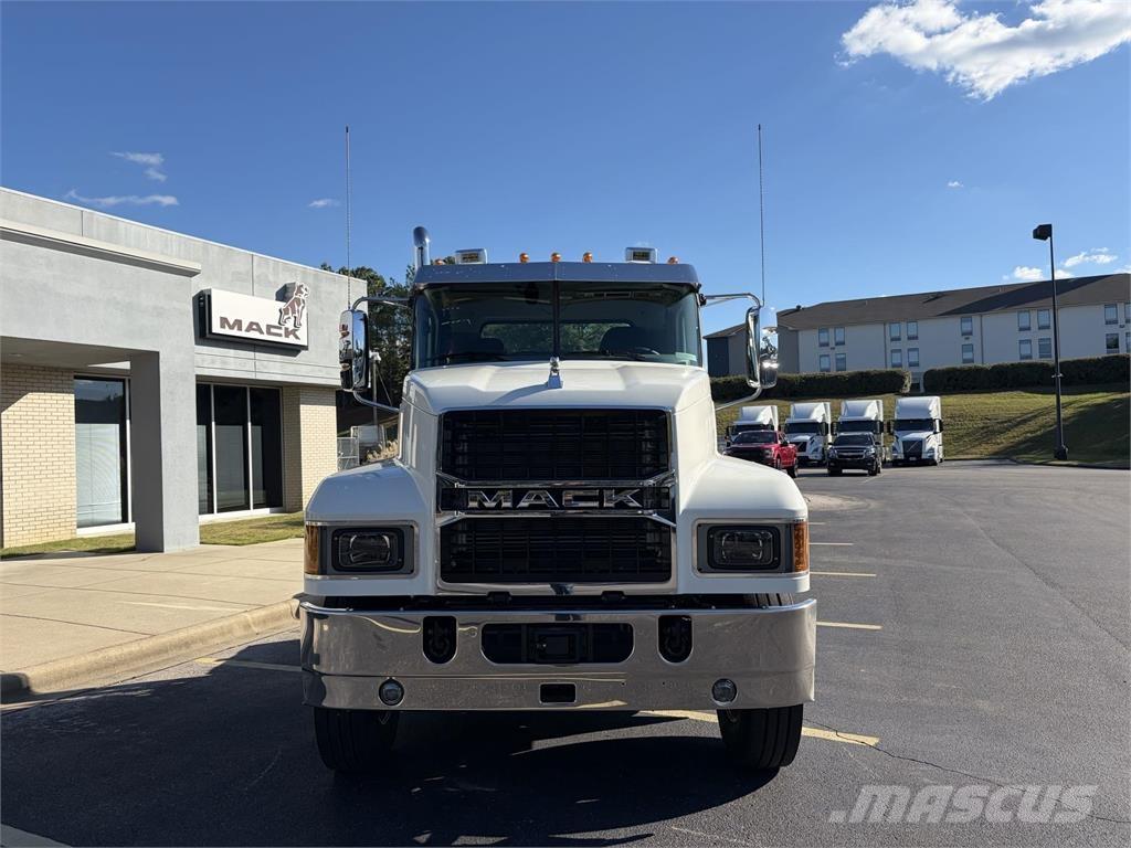 Mack PI64T 中古トラクターヘッド | トレーラーヘッド