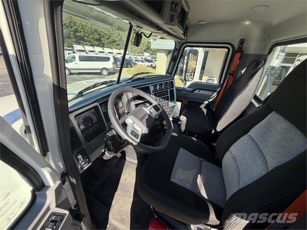 Mack PI64T 中古トラクターヘッド | トレーラーヘッド