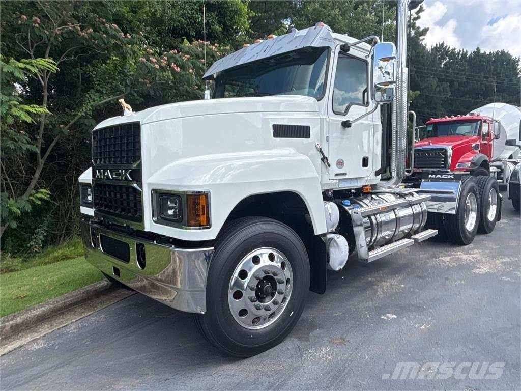 Mack PI64T 中古トラクターヘッド | トレーラーヘッド