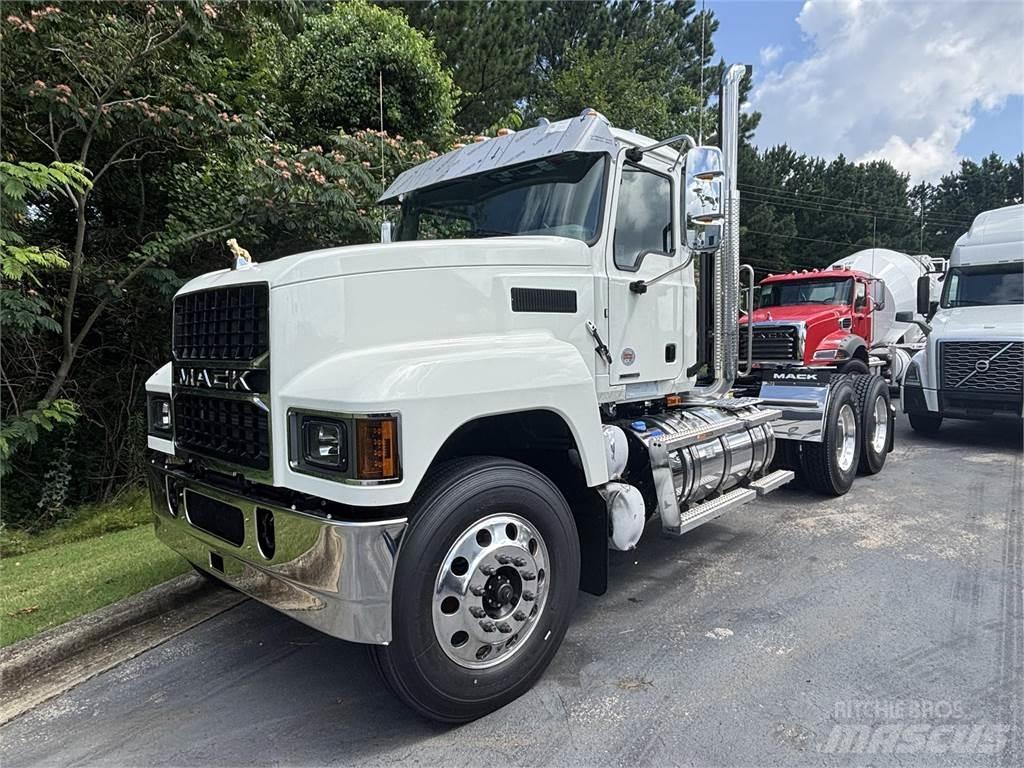 Mack PI64T 中古トラクターヘッド | トレーラーヘッド