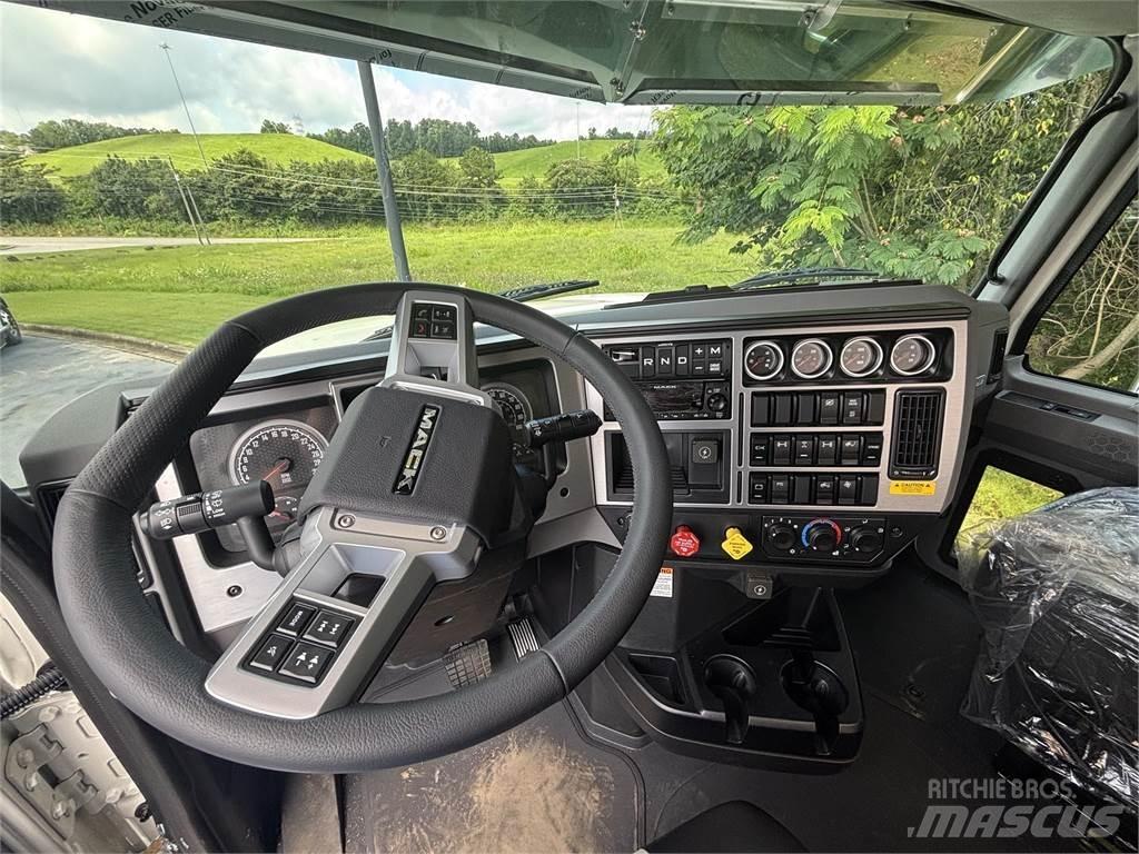Mack PI64T 中古トラクターヘッド | トレーラーヘッド