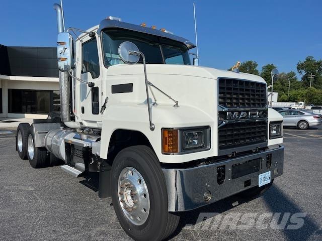 Mack PI64T 中古トラクターヘッド | トレーラーヘッド