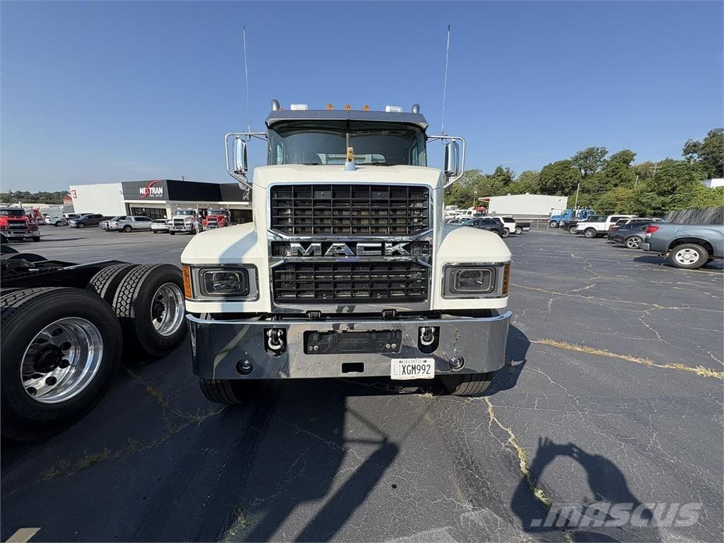 Mack PI64T 中古トラクターヘッド | トレーラーヘッド
