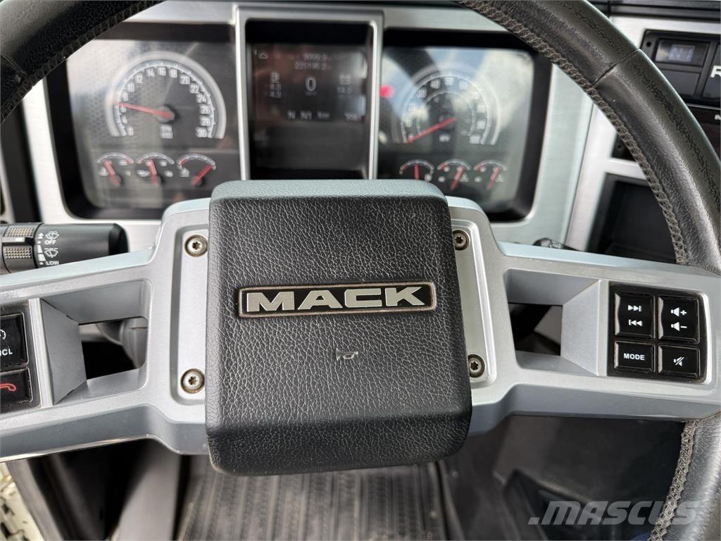 Mack PI64T 中古トラクターヘッド | トレーラーヘッド