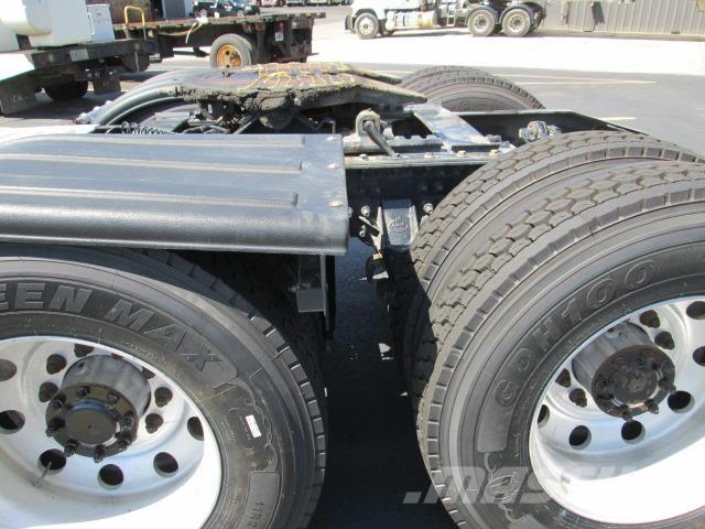 Mack PI64T 中古トラクターヘッド | トレーラーヘッド