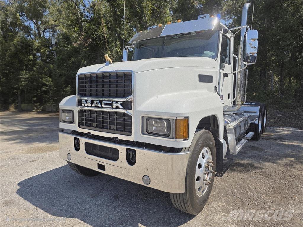 Mack PI64T 中古トラクターヘッド | トレーラーヘッド