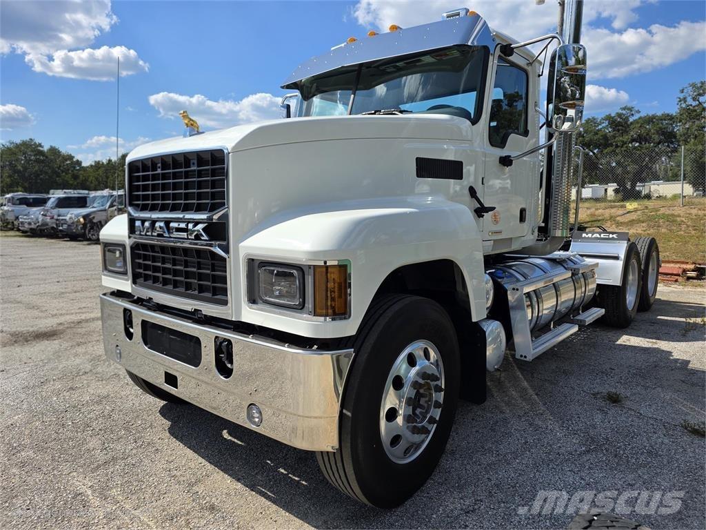 Mack PI64T 中古トラクターヘッド | トレーラーヘッド