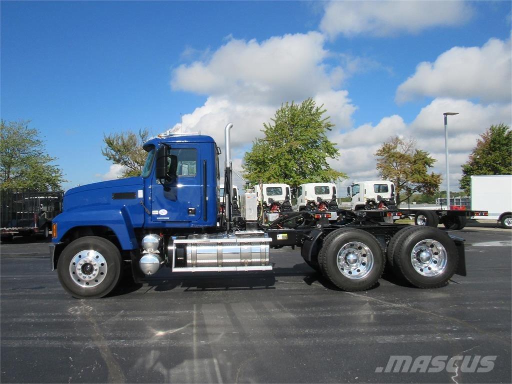 Mack PI64T 中古トラクターヘッド | トレーラーヘッド