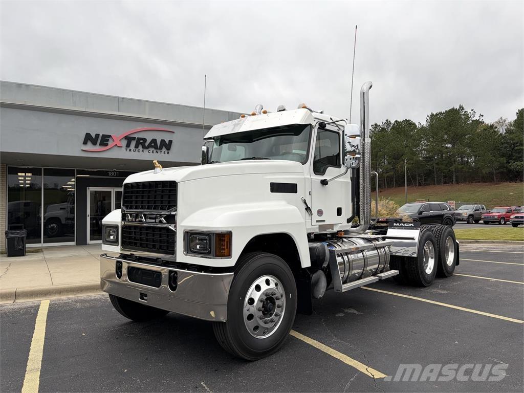 Mack PI64T 中古トラクターヘッド | トレーラーヘッド