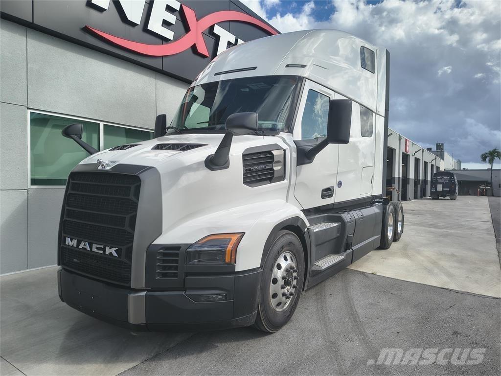 Mack PR64T 中古トラクターヘッド | トレーラーヘッド