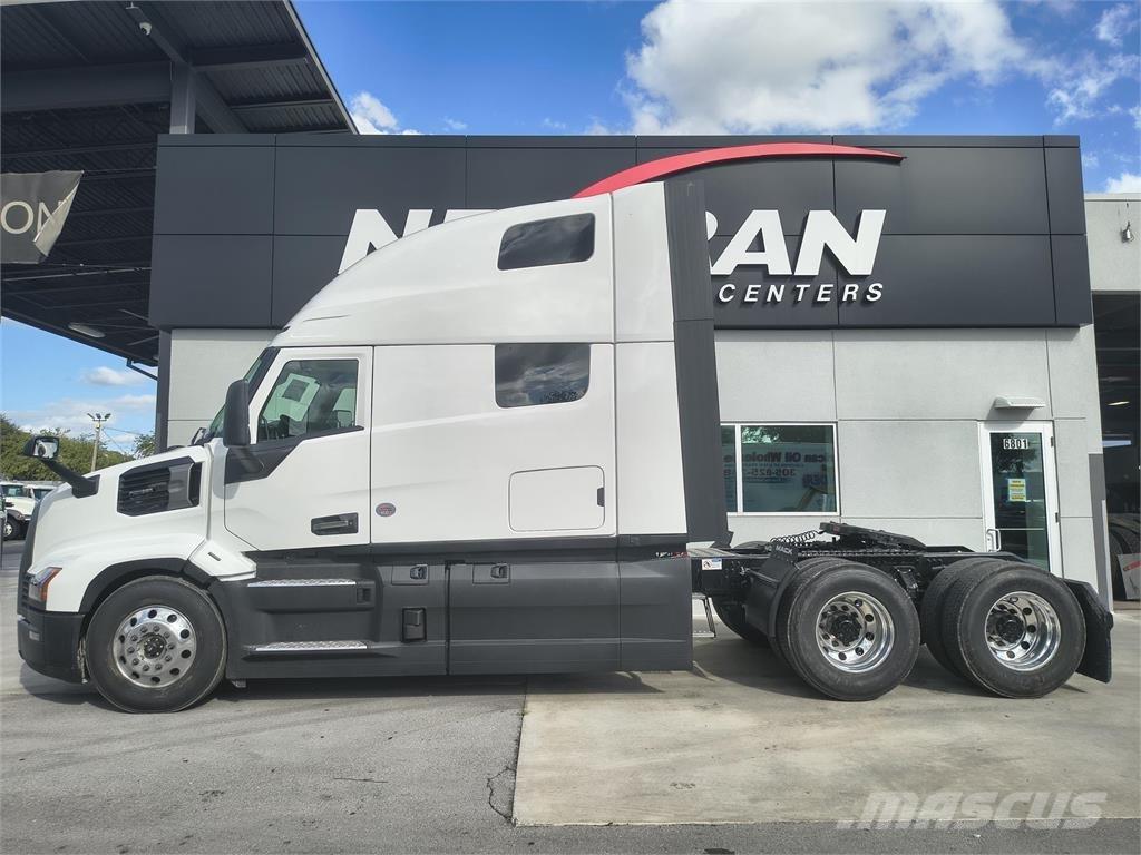 Mack PR64T 中古トラクターヘッド | トレーラーヘッド