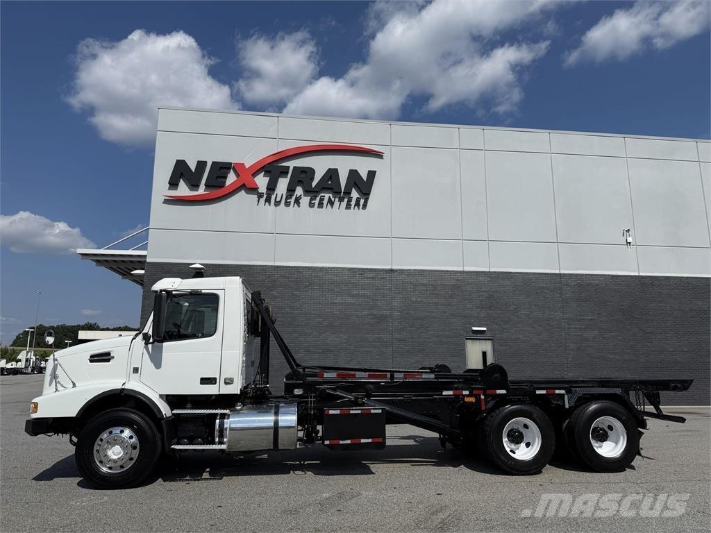 Volvo VHD64F300 その他トラック