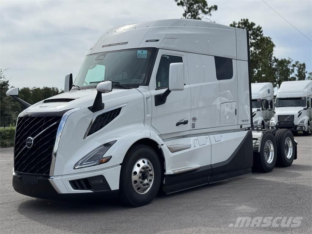 Volvo VNL64T840 中古トラクターヘッド | トレーラーヘッド