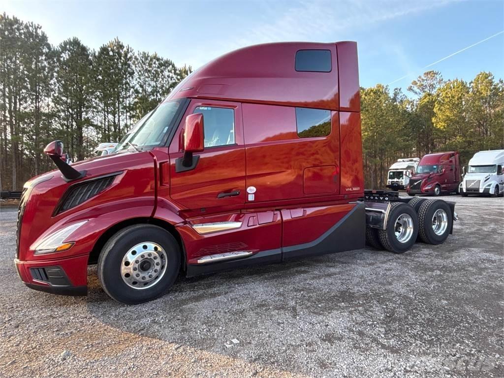Volvo VNL64T860 中古トラクターヘッド | トレーラーヘッド