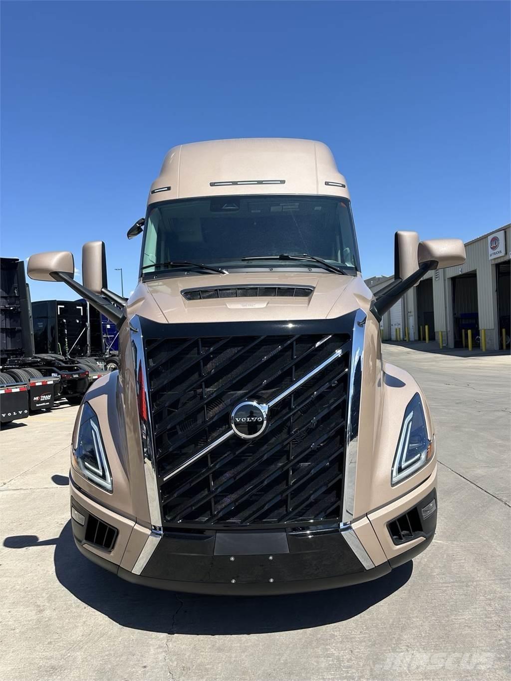 Volvo VNL64T860 中古トラクターヘッド | トレーラーヘッド