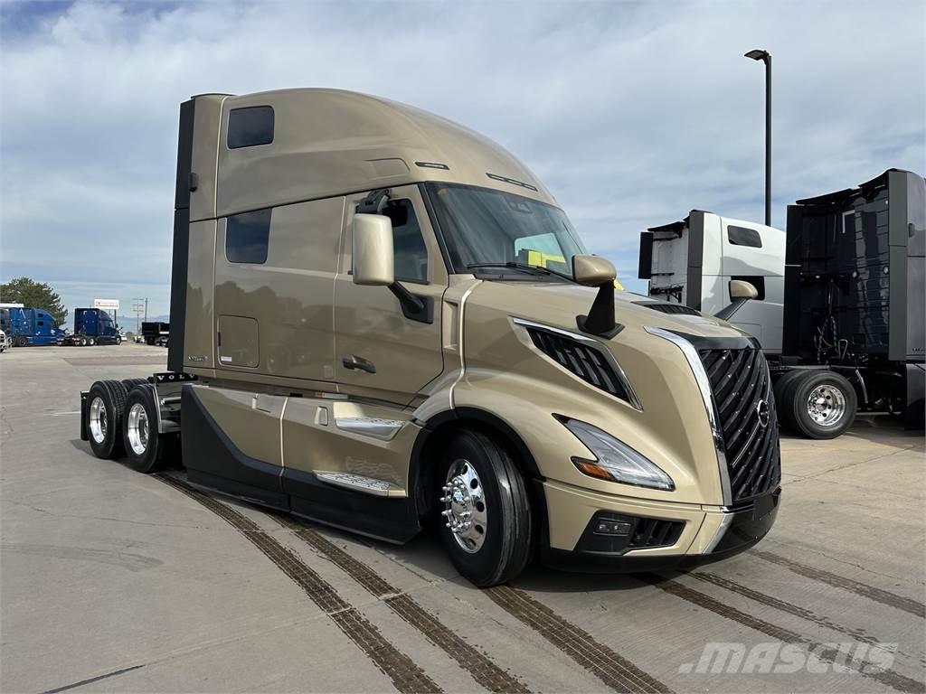 Volvo VNL64T860 中古トラクターヘッド | トレーラーヘッド
