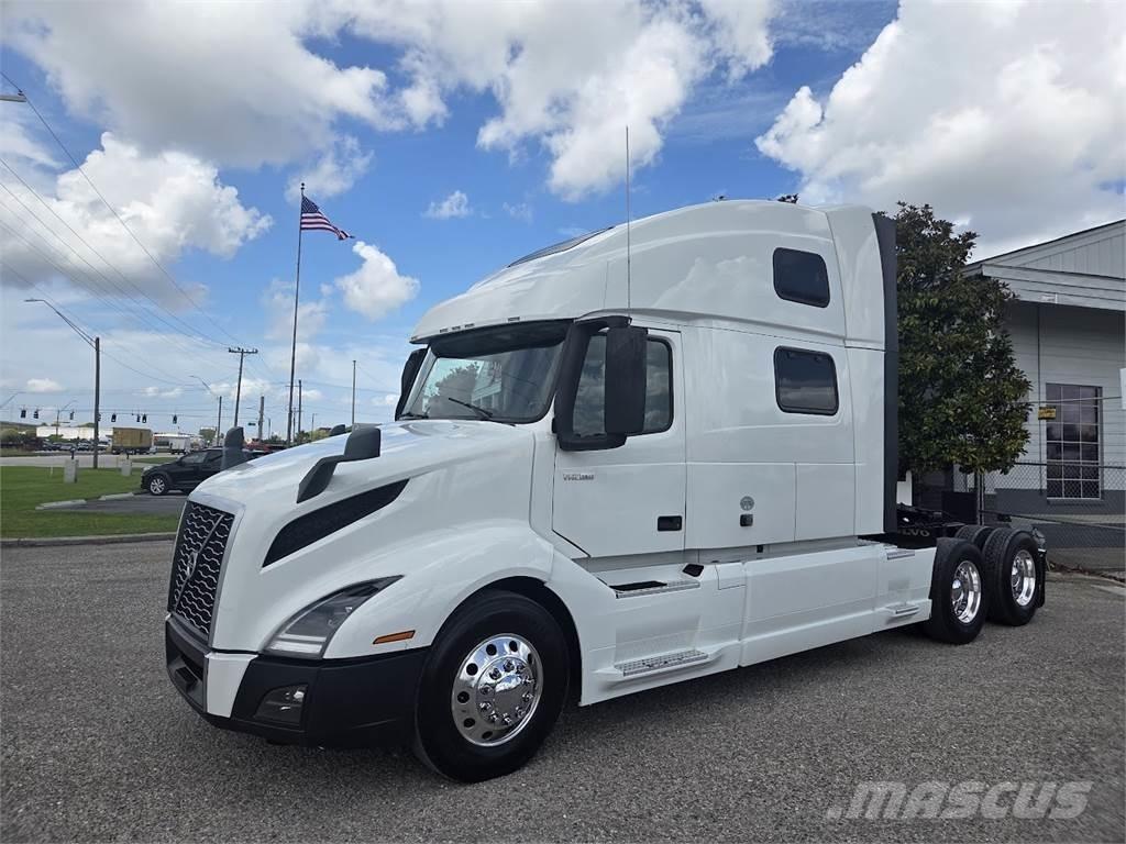 Volvo VNL64T860 中古トラクターヘッド | トレーラーヘッド