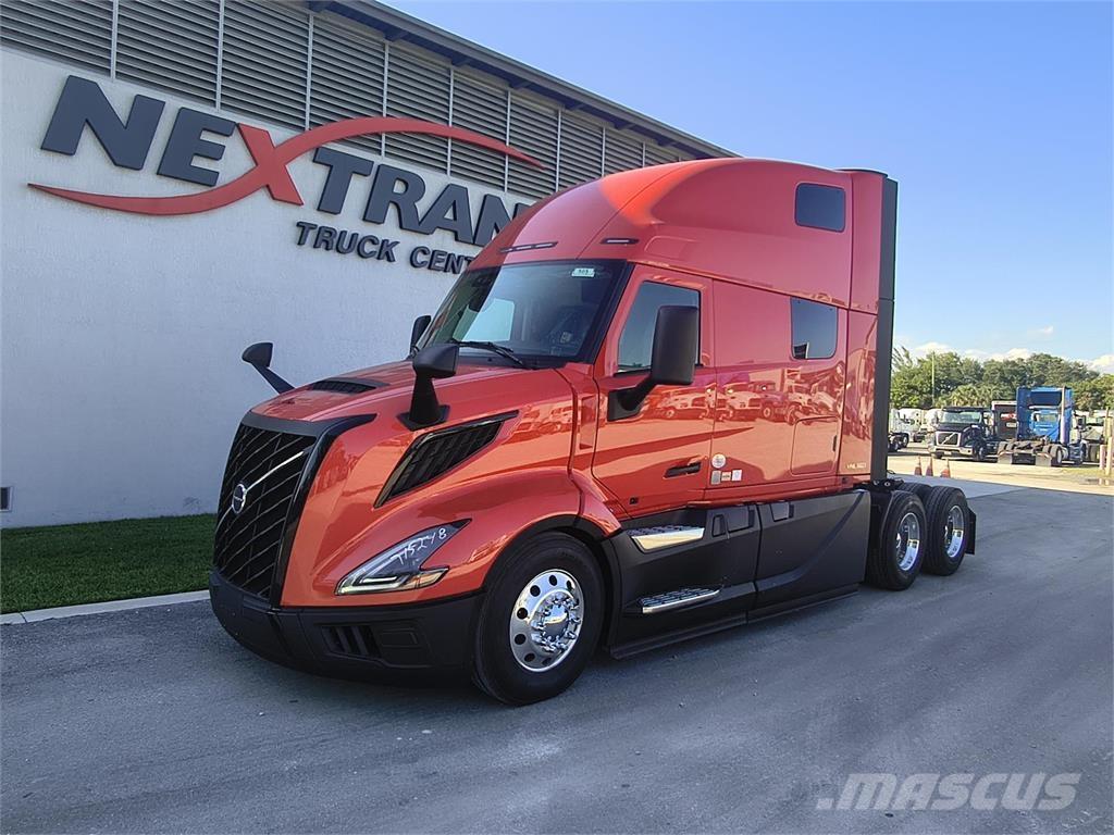 Volvo VNL64T860 中古トラクターヘッド | トレーラーヘッド