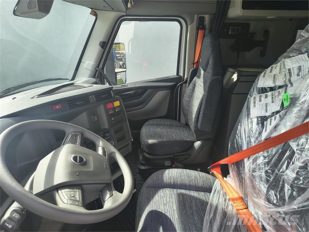 Volvo VNL64T860 中古トラクターヘッド | トレーラーヘッド