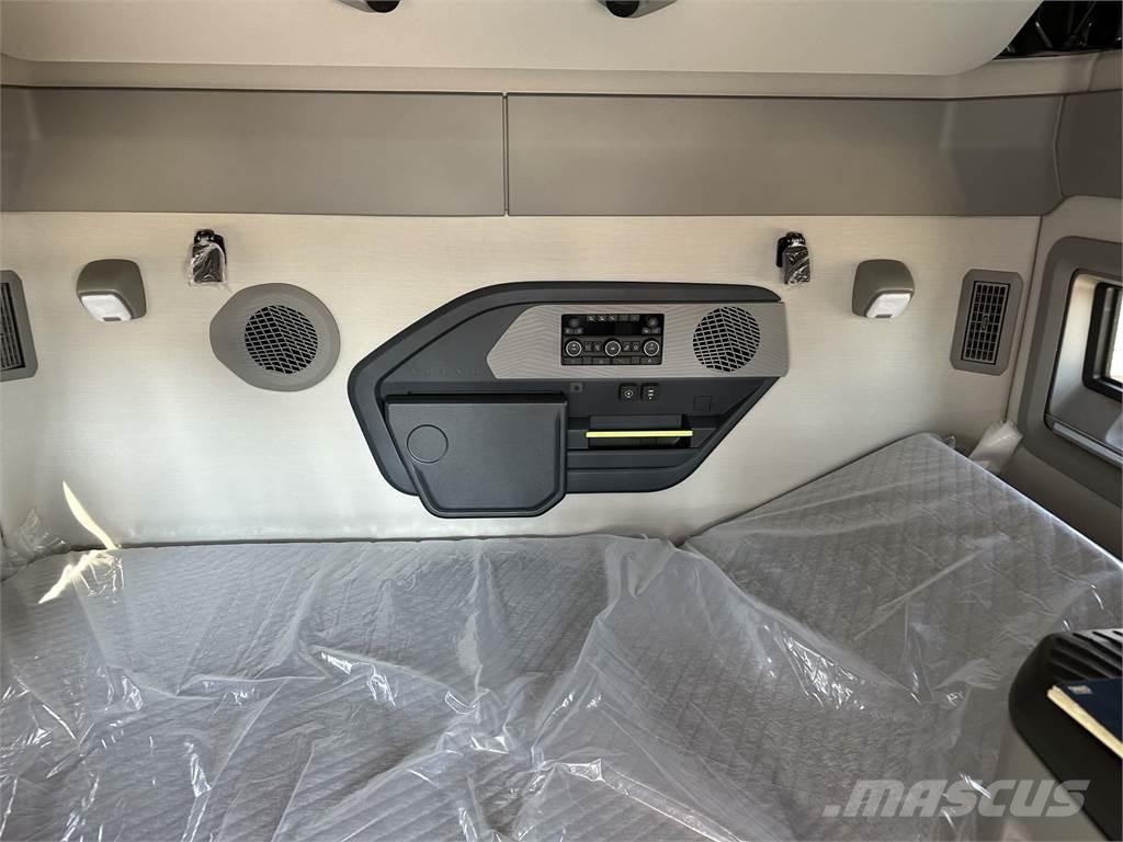Volvo VNL64T860 中古トラクターヘッド | トレーラーヘッド