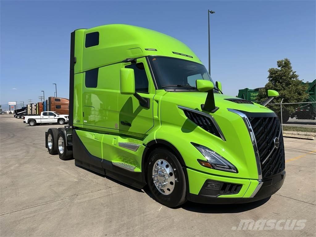 Volvo VNL64T860 中古トラクターヘッド | トレーラーヘッド