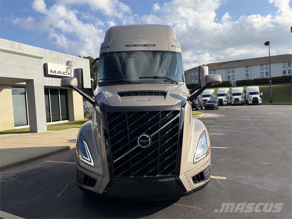 Volvo VNL64T860 中古トラクターヘッド | トレーラーヘッド