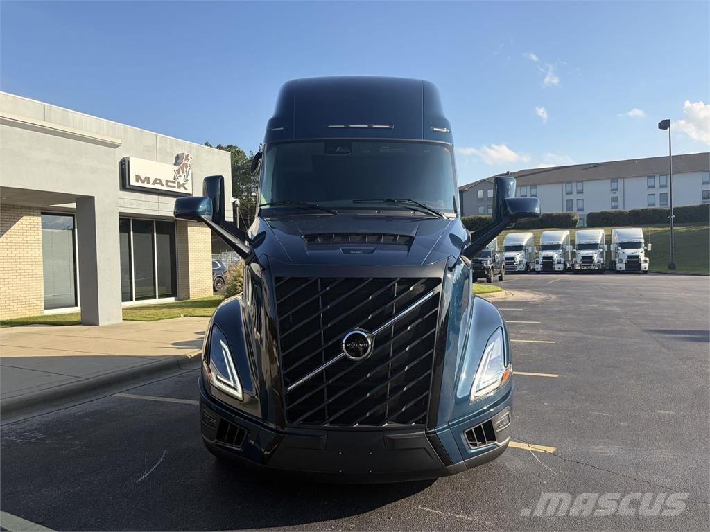 Volvo VNL64T860 中古トラクターヘッド | トレーラーヘッド