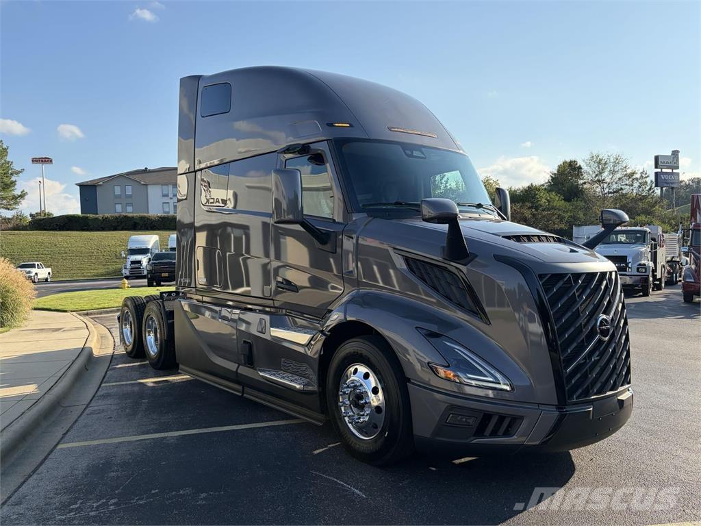 Volvo VNL64T860 中古トラクターヘッド | トレーラーヘッド