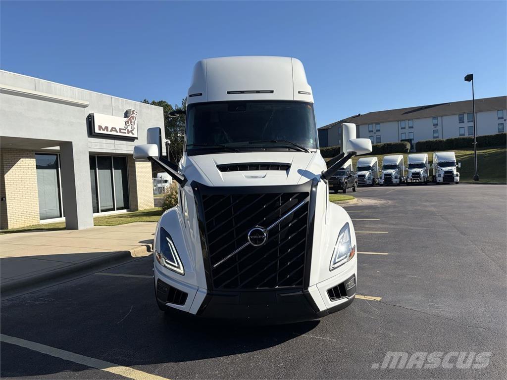 Volvo VNL64T860 中古トラクターヘッド | トレーラーヘッド