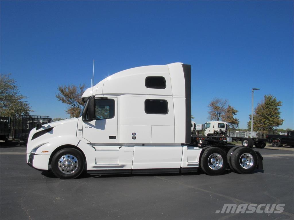 Volvo VNL64T860 中古トラクターヘッド | トレーラーヘッド