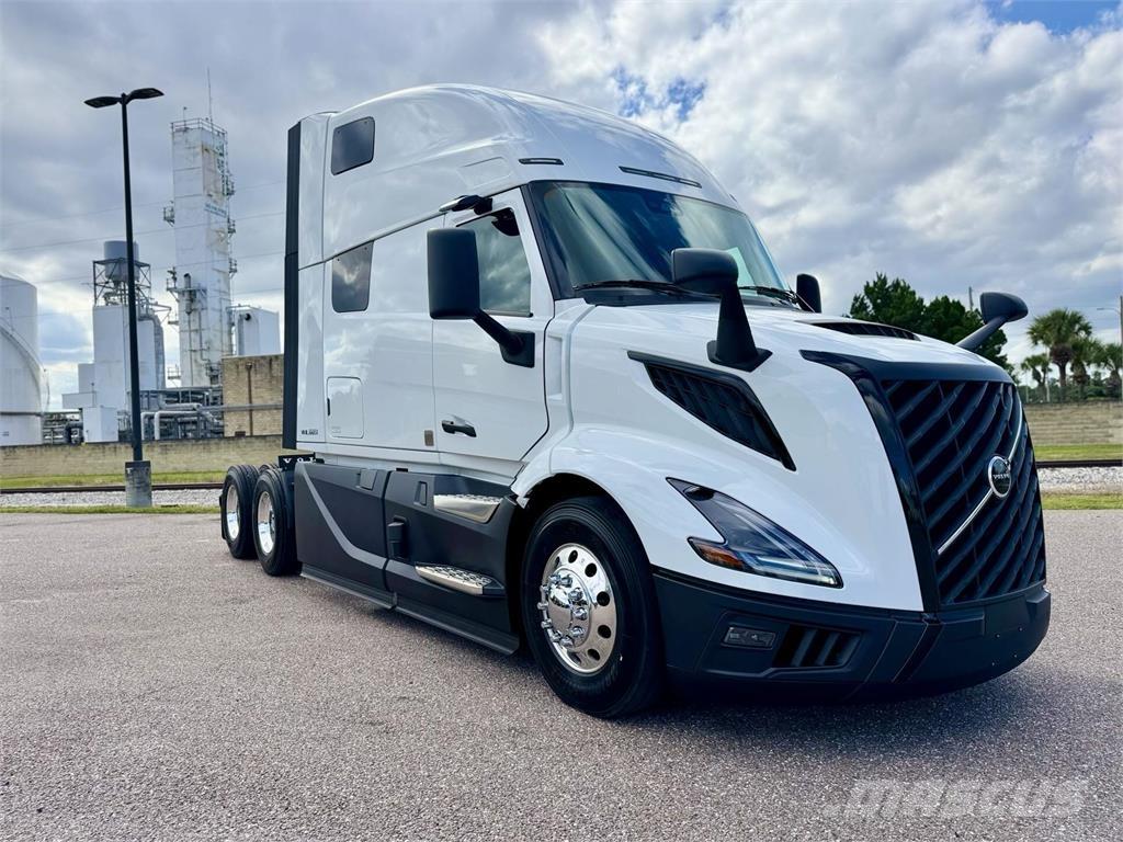 Volvo VNL64T860 中古トラクターヘッド | トレーラーヘッド