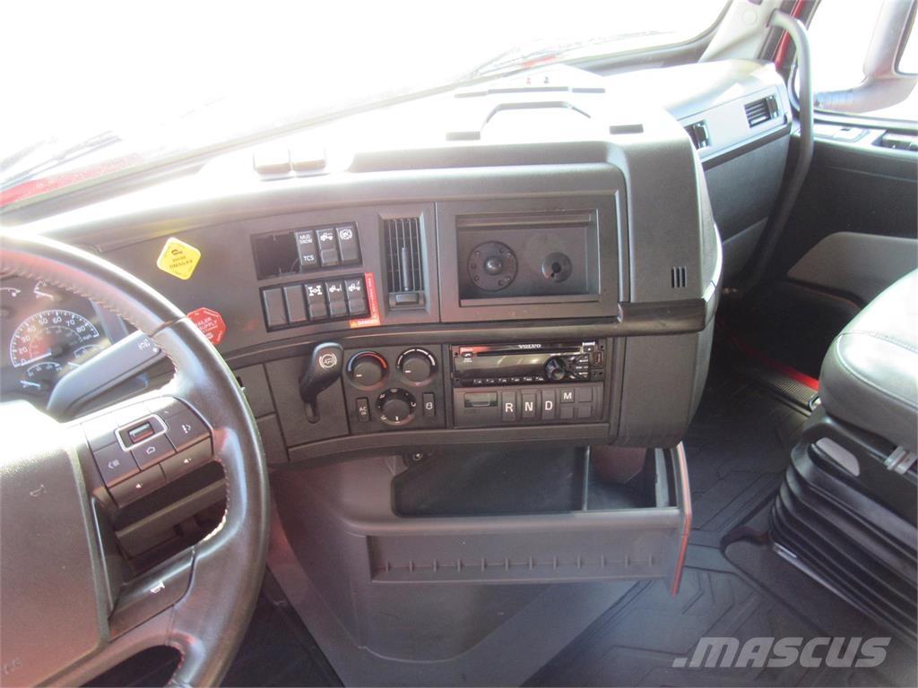 Volvo VNL64T860 中古トラクターヘッド | トレーラーヘッド