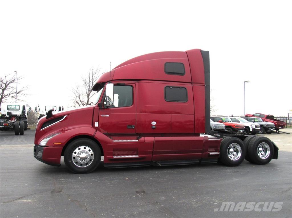 Volvo VNL64T860 中古トラクターヘッド | トレーラーヘッド